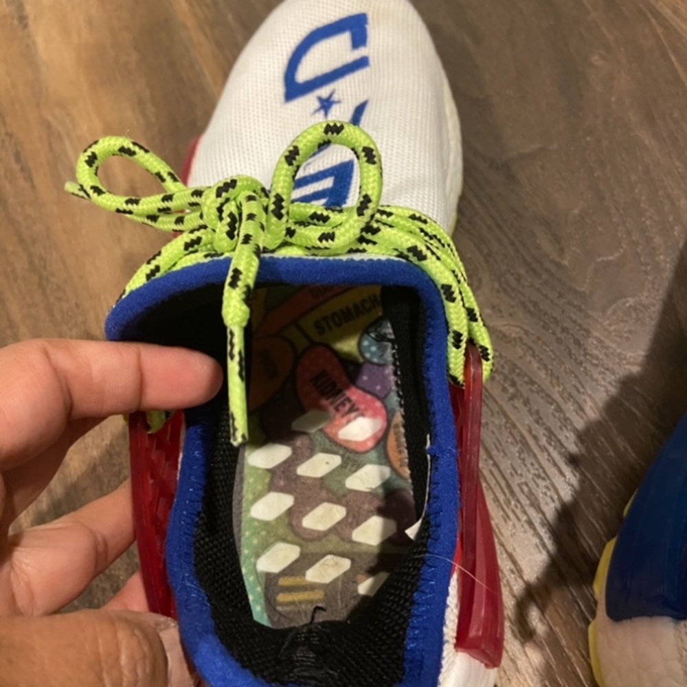 Adidas - Picture 6 of 9